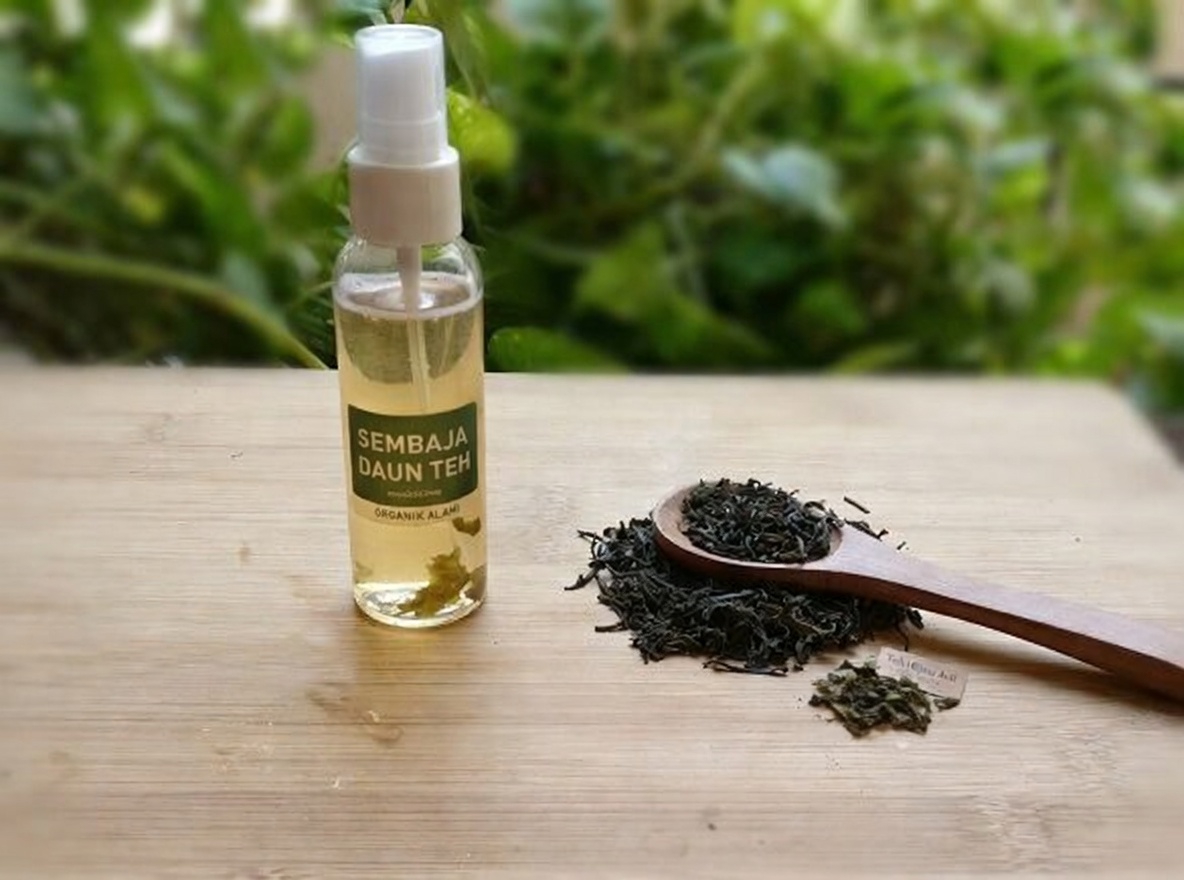 Cara Saya Menggunakan Teh Hijau sebagai Produk Kecantikan Alami: Dapatkan Kulit Bercahaya, Hilangkan Noda Hitam & Perkecil Pori-Pori Besar Produk perawatan kuku Produk perawatan tubuh